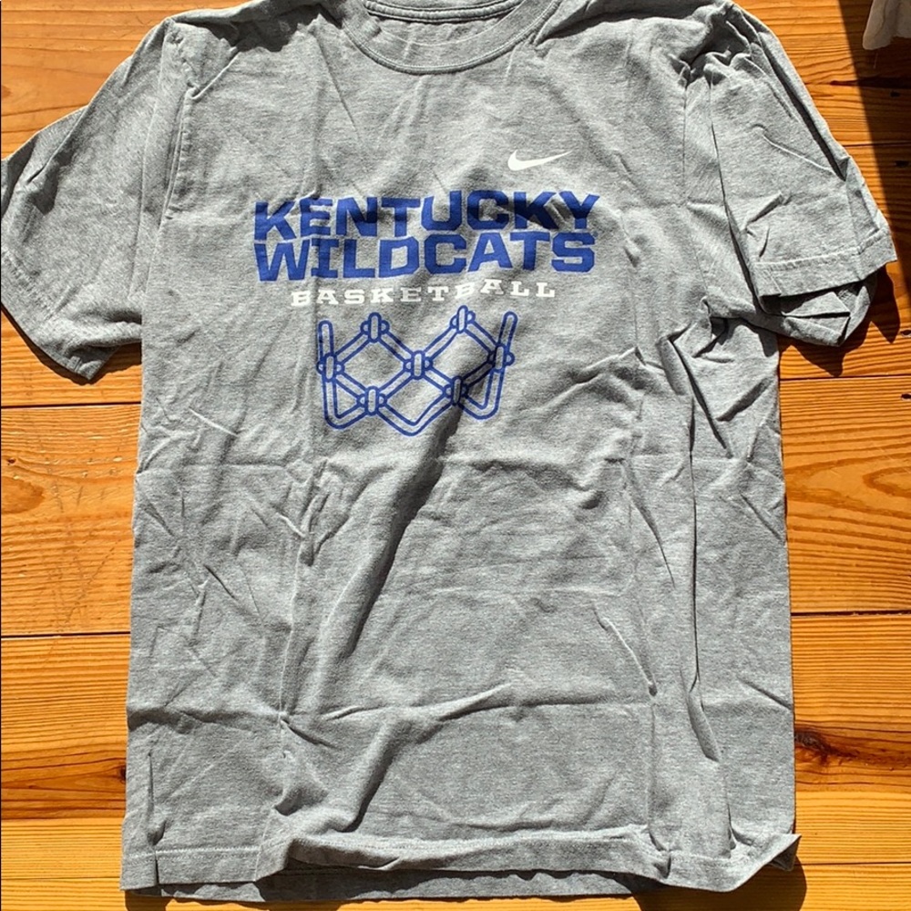Dry fit Nike Kentucky basketball tshirt